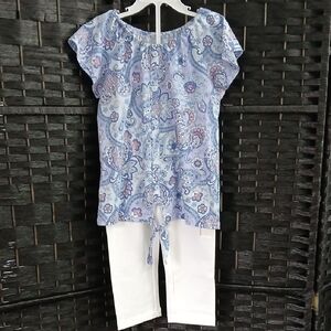 The Children's Place Paisley Print Top And NWT Cat &Jack White Capri Leggings